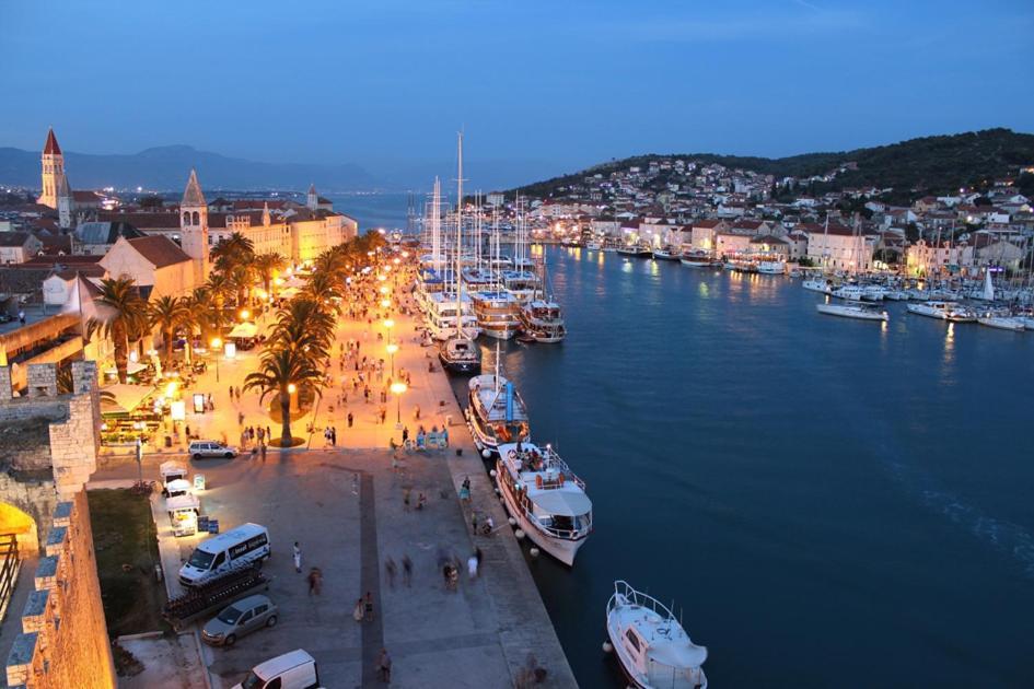 Hostel Rasema Trogir Eksteriør billede
